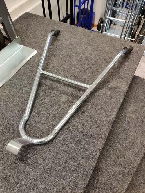 Rengastalo Nokkakärryn Kantokahvat (1-Koukku) – Expresso Alumiinikärryihin, Portaisiin - Alumiinikärryt - 91203001 - 1