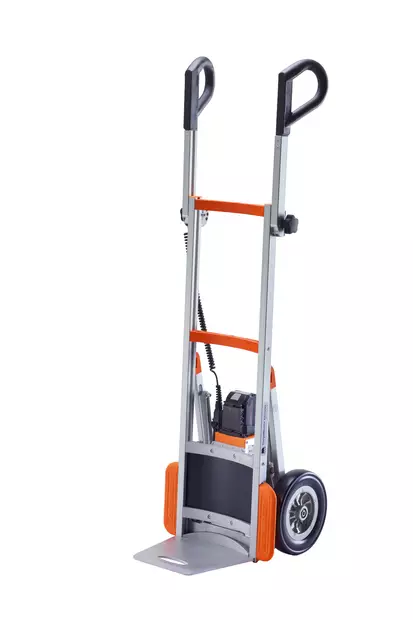 AkkukÃ¤yttÃ¶inen PorraskiipijÃ¤ CargoMaster CC200 Li-Ion â€“ Voimaa ja tarkkuutta vaativimpiin siirtoihin - AAT Cargomaster -mallit - A100964 - 1