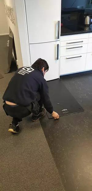 Liukulevy Kodinkoneasentajalle 1135x595mm – Kestävä Lattiansuoja - Muutto- ja siirtovälineet - 91100015 - 2